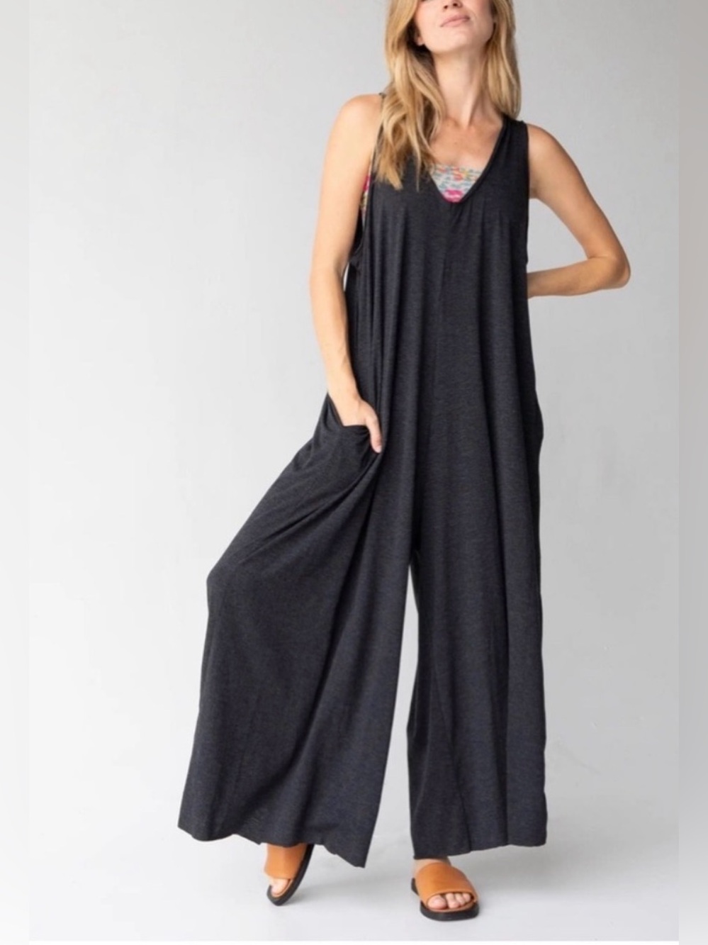 Natural Life Wide leg Jumpsuit One Size Charcoal Sleeveless V Neck Casual Lounge - Picture 2 of 11